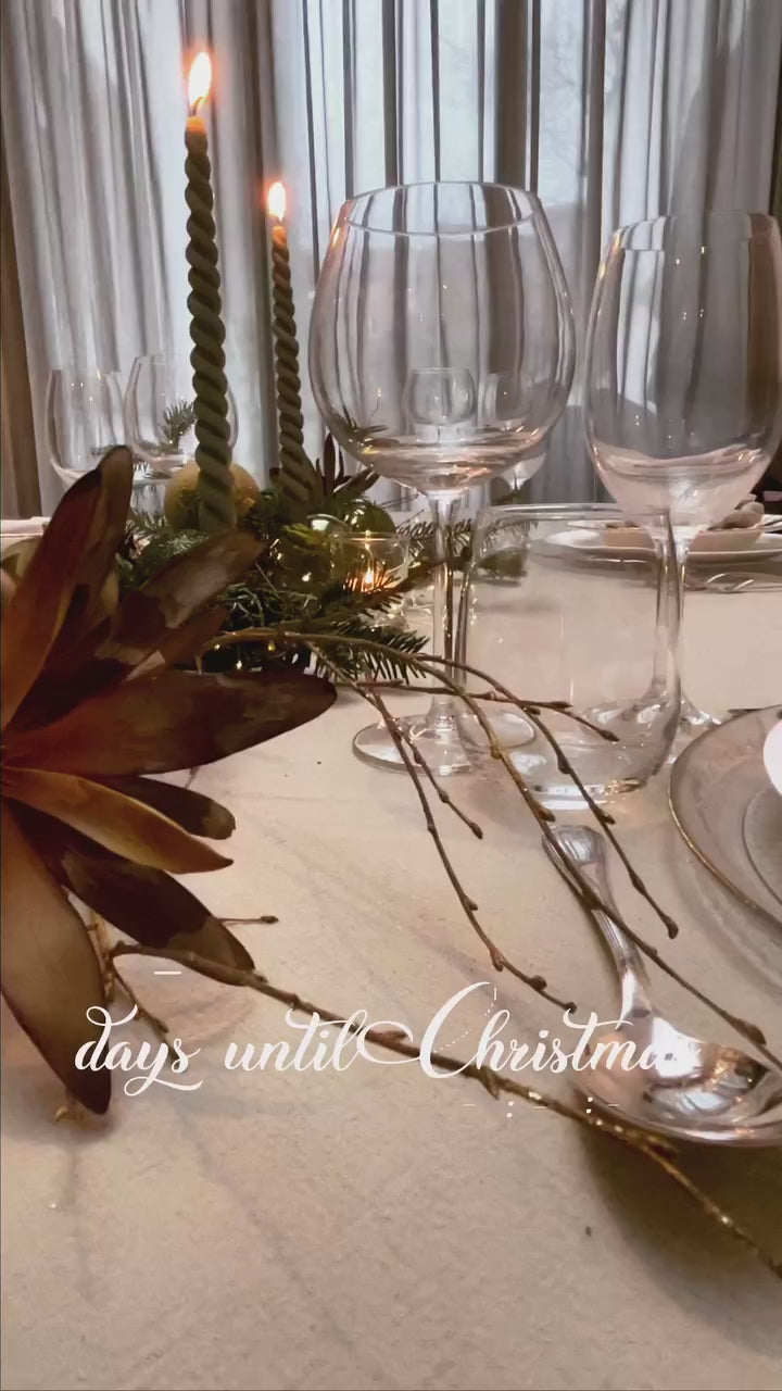Video laden: Kersttafel decoratie van Maison Floriane in Brakel en Gent.
